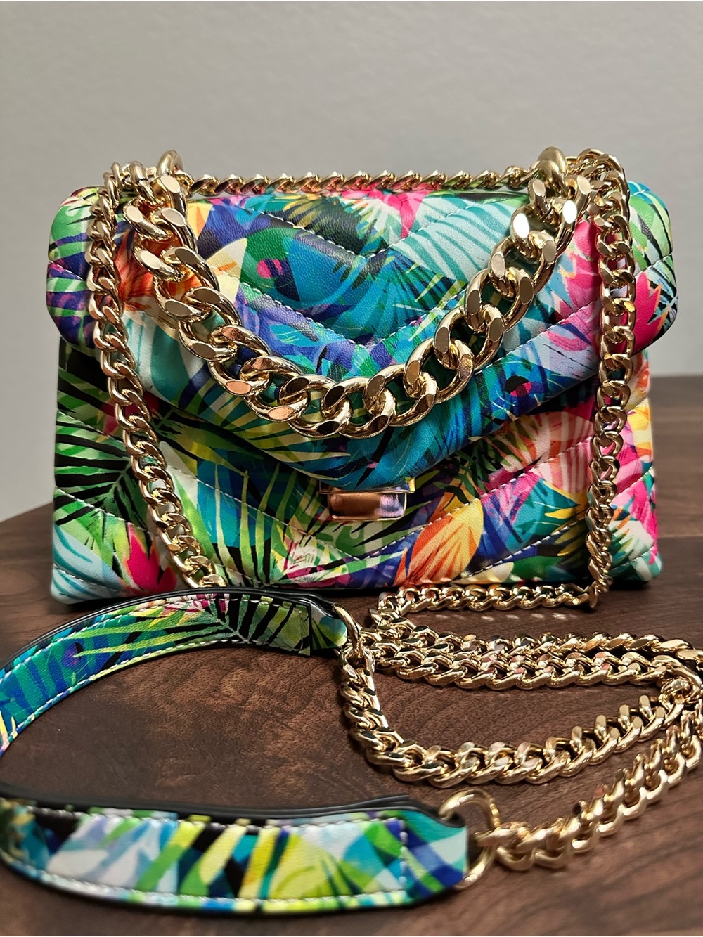 ALDO Tropical Floral Quilted Crossbody Bag Gold Chain Strap Multicolor Purse